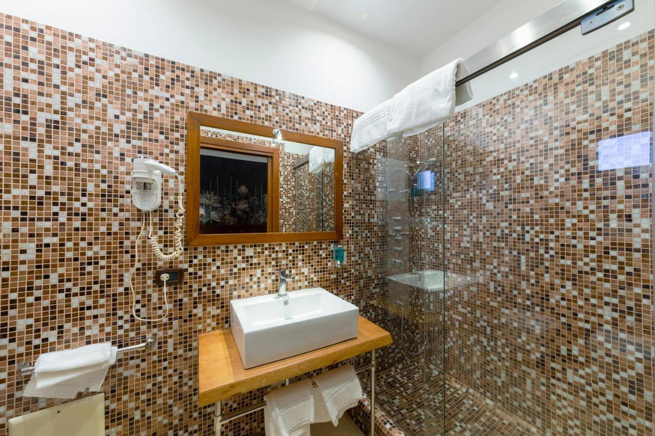 Hotel Vogue Licola Bagian luar foto