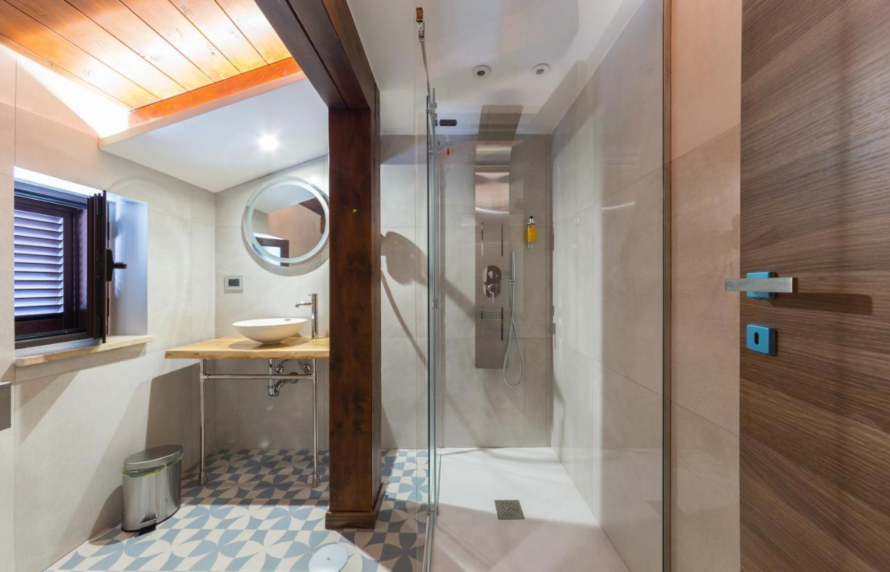 Hotel Vogue Licola Bagian luar foto